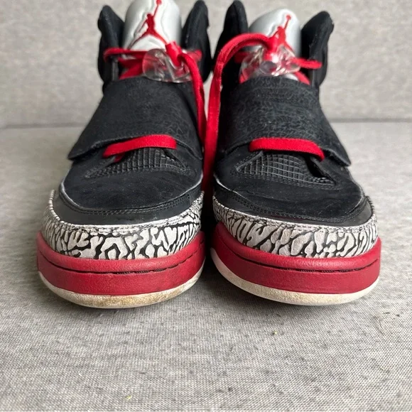 Nike AIR JORDAN Son Of Mars Mid Low Bred 512245-001 Men's Size 12 Black/ Red - Picture 3 of 13